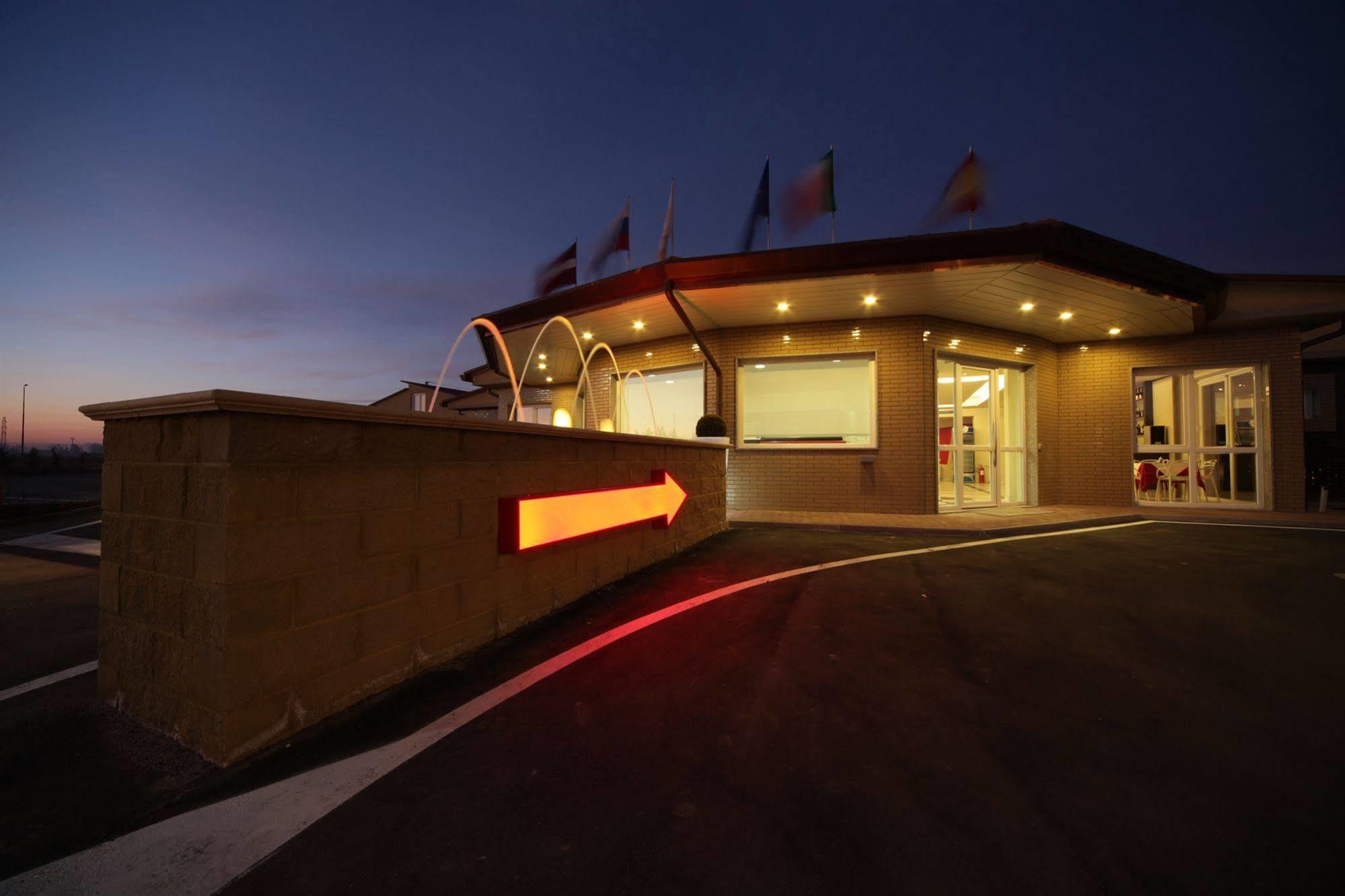 Motel Autosole Vip Castelnuovo Scrivia Zewnętrze zdjęcie
